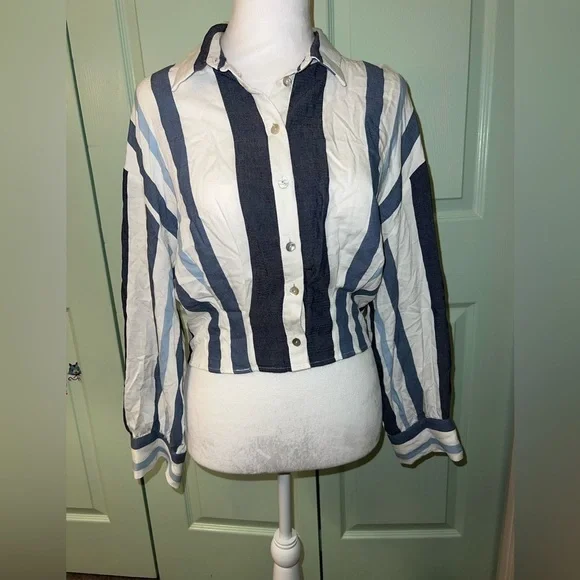 Zara trf White Blue Stripped Crop Blouse - Picture 2 of 15